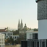 - The Niu, Sparrow By Ihg Regensburg