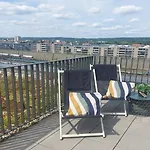- The Niu, Sparrow By Ihg Regensburg