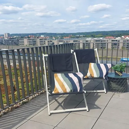 - The Niu, Sparrow By Ihg Regensburg