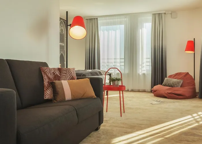 - The Niu, Sparrow By Ihg