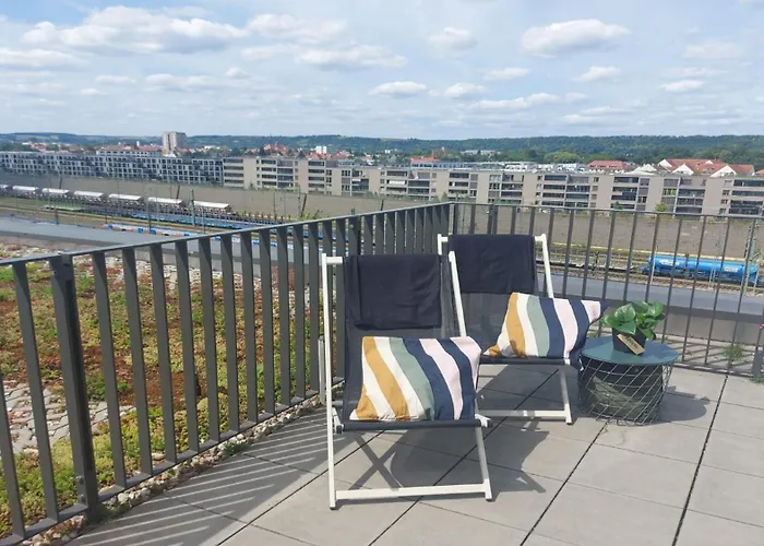 - The Niu, Sparrow By Ihg Regensburg