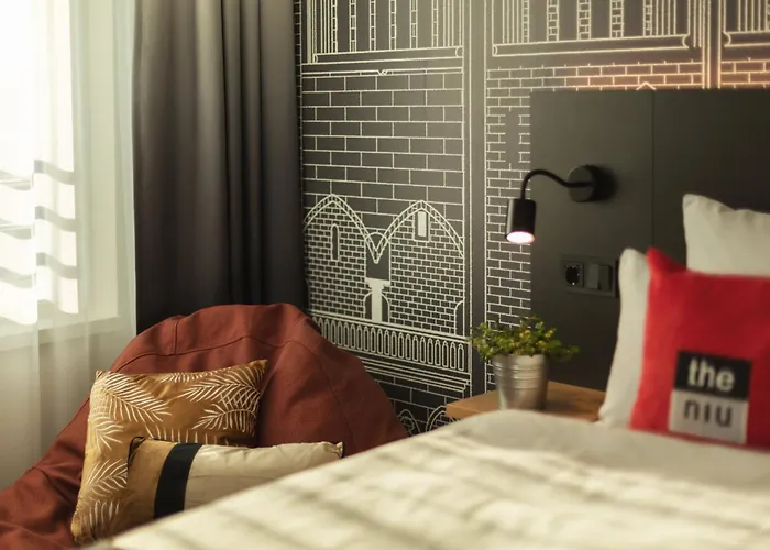 - The Niu, Sparrow By Ihg