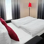 - The Niu, Sparrow By Ihg Regensburg