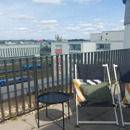 - The Niu, Sparrow By Ihg