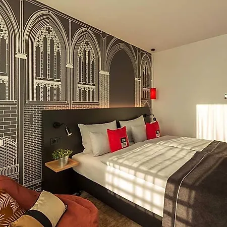 - The Niu, Sparrow By Ihg Hotel 3*