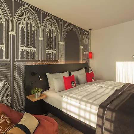 - The Niu, Sparrow By Ihg Hotel