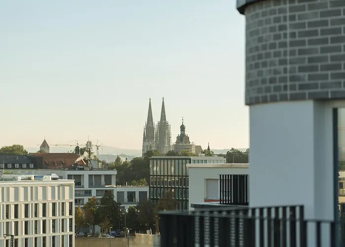 - The Niu, Sparrow By Ihg Regensburg