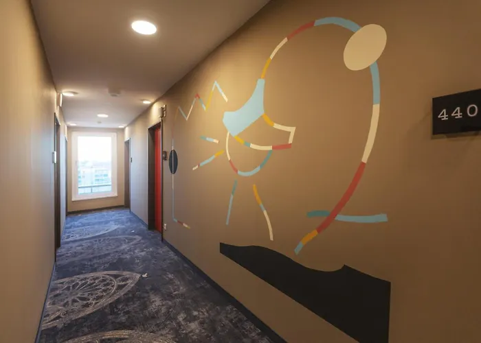 - The Niu, Sparrow By Ihg 3*