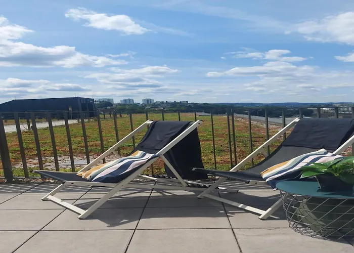 - The Niu, Sparrow By Ihg