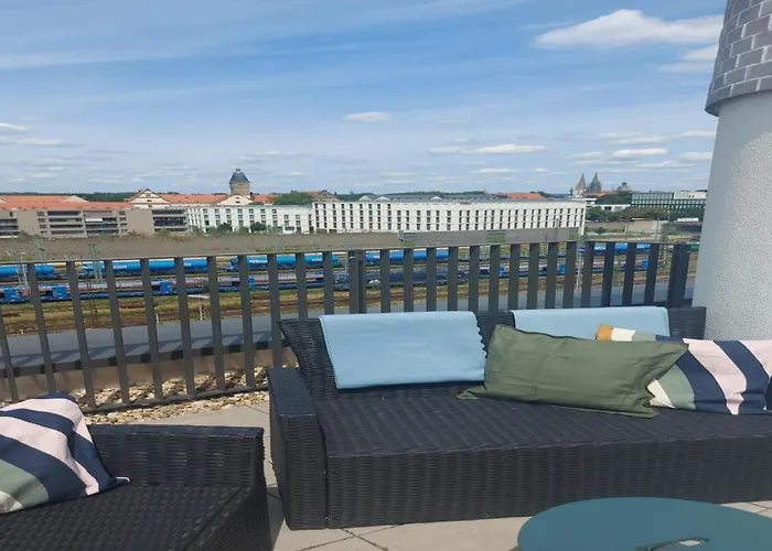 - The Niu, Sparrow By Ihg Szálloda