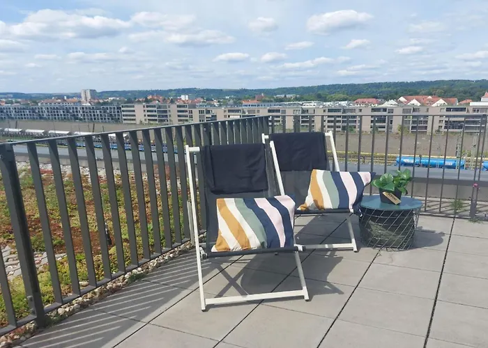 - The Niu, Sparrow By Ihg Hotel