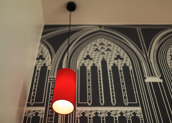 - The Niu, Sparrow By Ihg